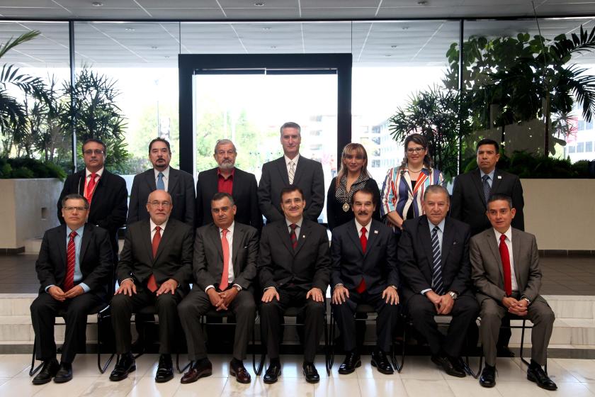 Asume UdeG presidencia del Premio Jalisco de Periodismo 2015